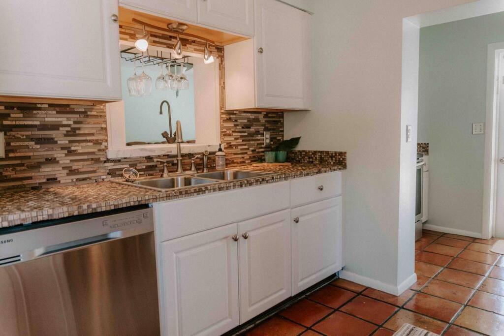 Entire Home, Heated Pool, Just 10 Min To Beach! Vero Beach Eksteriør bilde