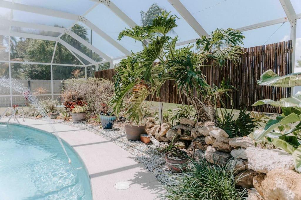 Entire Home, Heated Pool, Just 10 Min To Beach! Vero Beach Eksteriør bilde